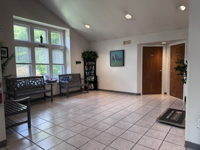 dog waiting room Dog waiting room at Bethel Mill Animal Hospital